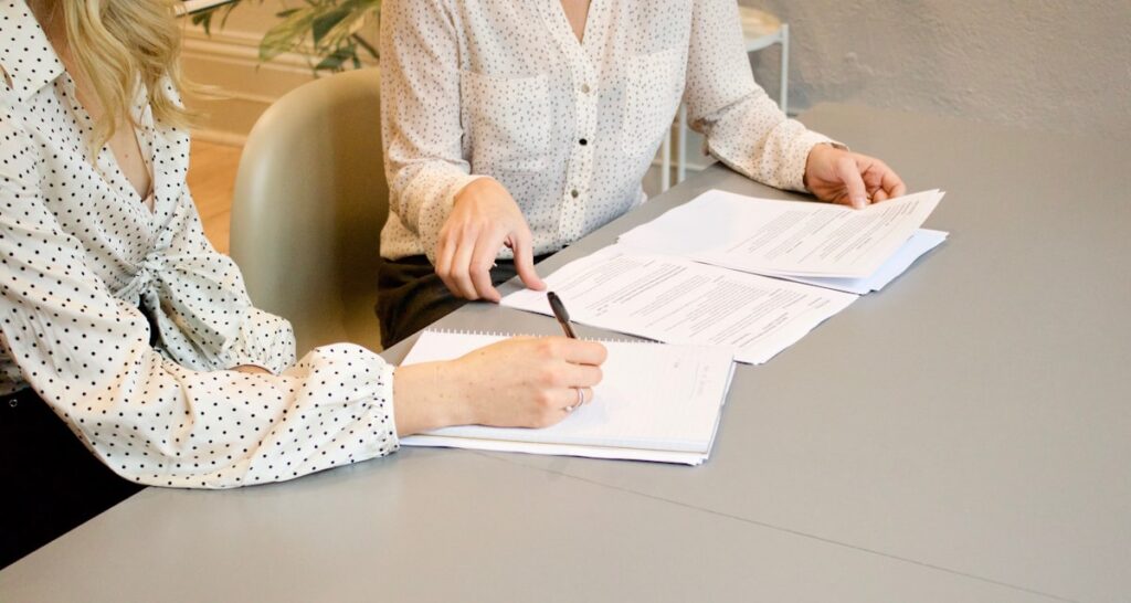 Vorzeitiger Maßnahmenbeginn bei Förderprojekten, Prüfung von Auftragsunterlagen und Antragsfristen im Unternehmen